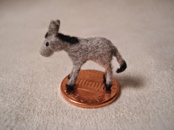 donkey bead made by Shelly of Ginko 305