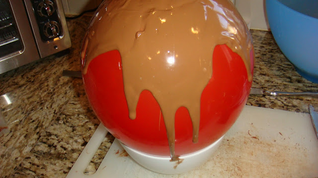 Making Chocolate Bowl Making Chocolate Bowl