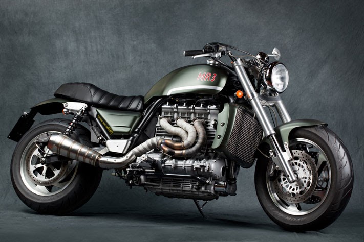 Racing Cafè: Triumph Rocket III 