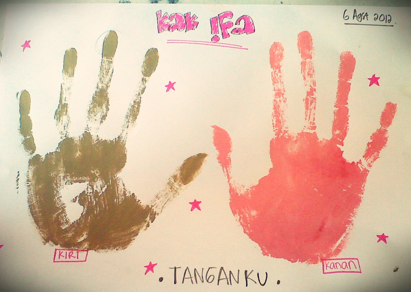 Little 1 Academy Harapan Indah Membuat Cap Telapak Tangan