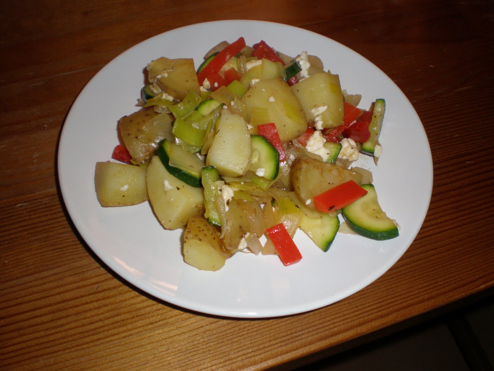 Leicht & Lecker KartoffelPaprika Pfanne mit Schafskäse