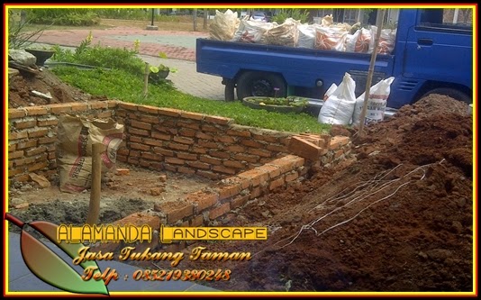 PEMBUATAN KOLAM HIAS, KOLAM MINIMALIS, KOLAM IKAN, KOLAM TAMAN, TAMAN