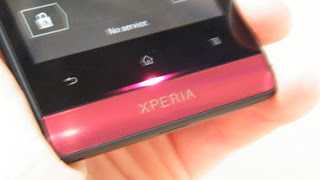 Sony Xperia Miro (Pictures)