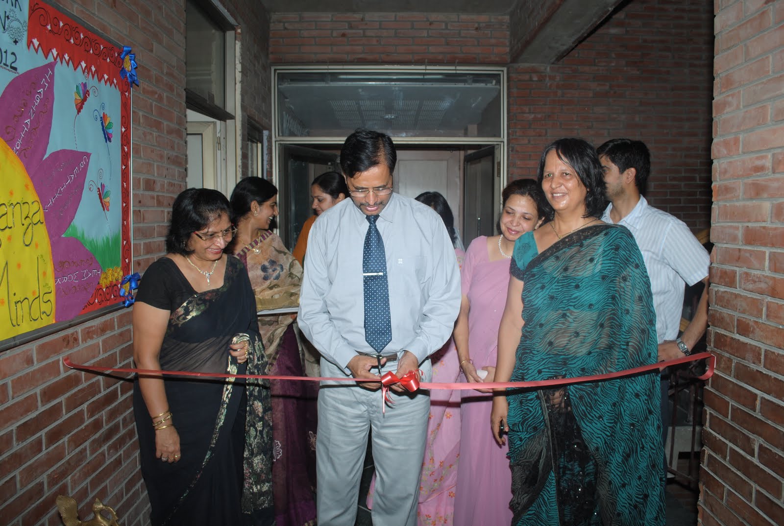 Www adarshpublicschool in picture