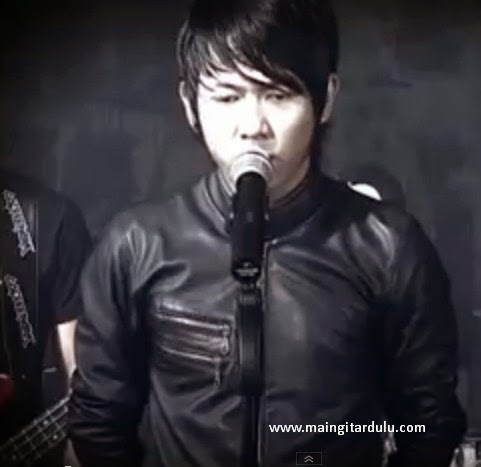 Download Mp3 Five Minutes Takkan Rela | lirik dan kord kunci gitar takkan rela five minutes Download Mp3 Five Minutes Takkan Rela | lirik dan kord kunci gitar takkan rela five minutes