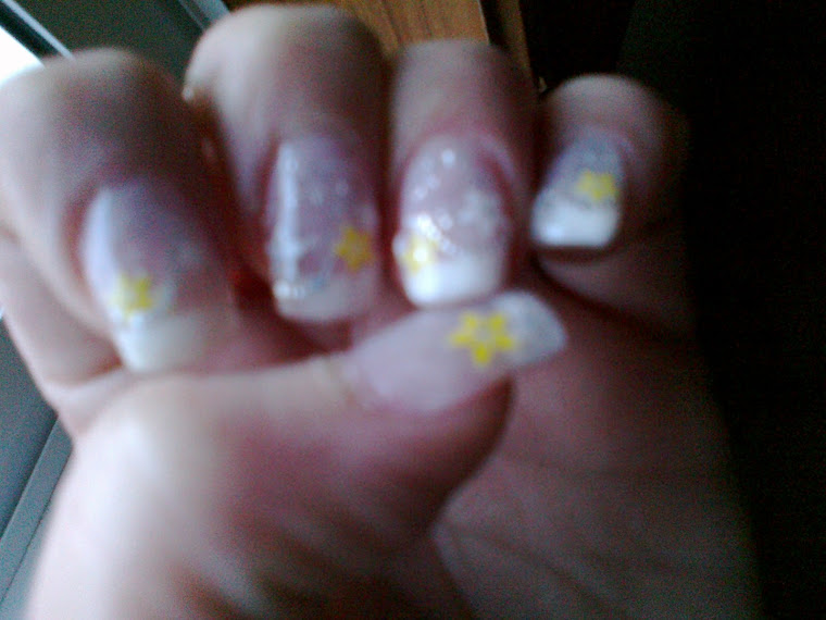 Flowered nails