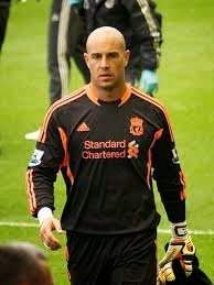 Napoli, AC Milan, dan Bayern Munich Incar Pepe Reina Napoli, AC Milan, dan Bayern Munich Incar Pepe Reina