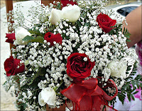 Red and white roses for wedding bouquet wedding bouquet of roses