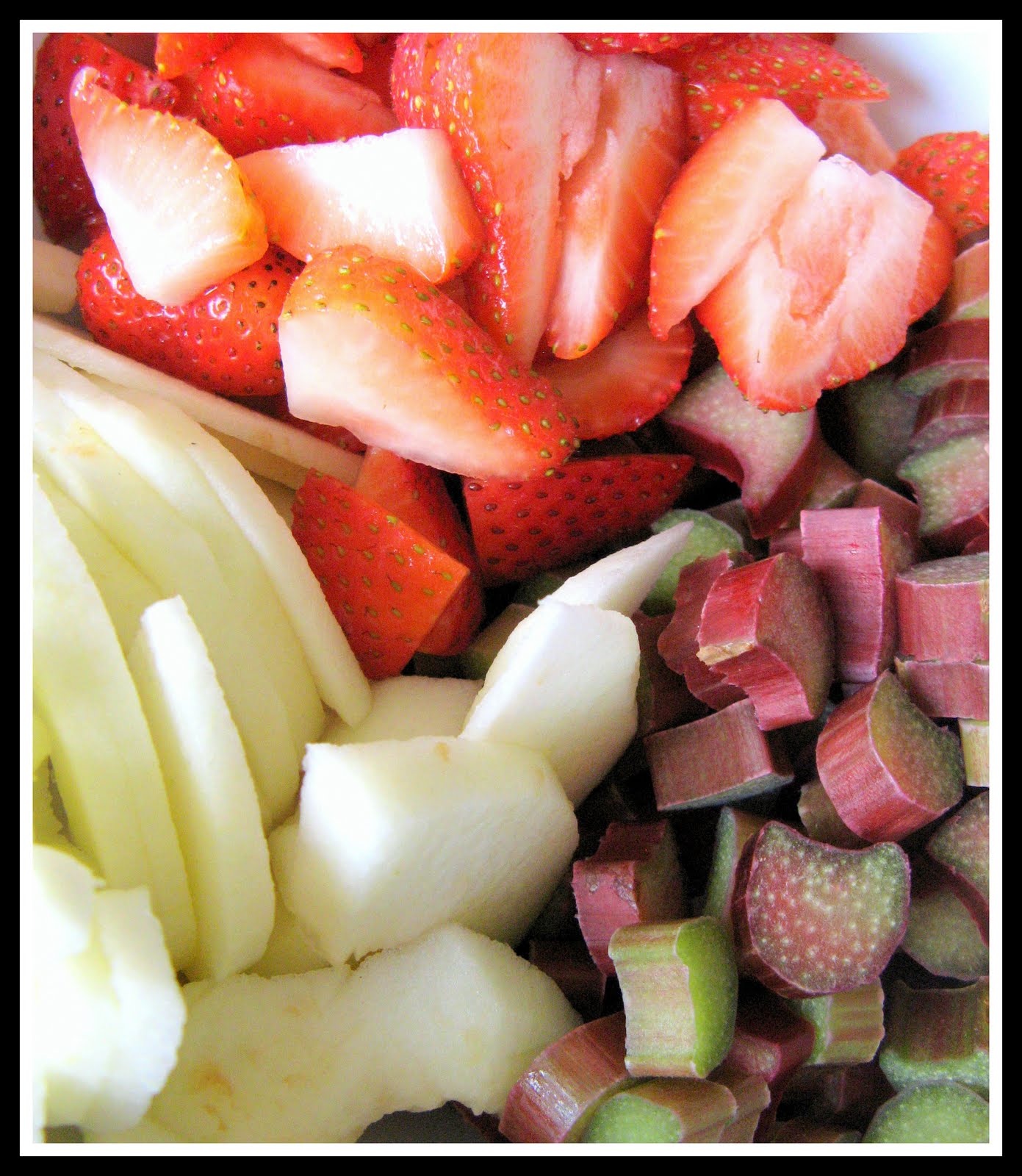 The Baking Bookworm Strawberry Rhubarb Apple Crisp