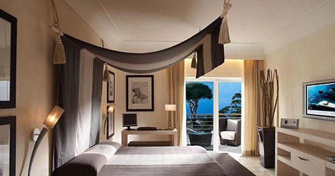 ديكورات غرف نوم كلاسيك 2013 رائعة بالصور classic bedroom 2013 design