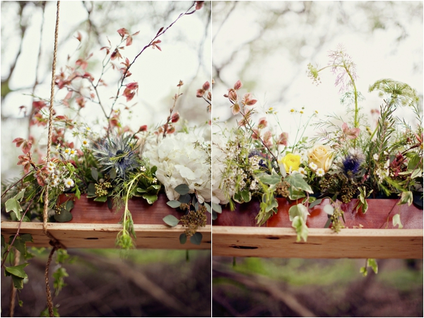 The Adventures of Tom Sawyer Wedding Inspiration via Le Magnifique Blog // Photography: Stephanie Sunderland Photography (www.stephaniesunderland.com) // Florist: Blossom Sweet (www.blossomsweet.com) // Stationary: Peter loves jane (http://peterlovesjane.com/) // Cake: Dana the Cake Lady (http://danathecakelady.blogspot.com) // Video: Emotion Media (http://www.filmemotion.com/)