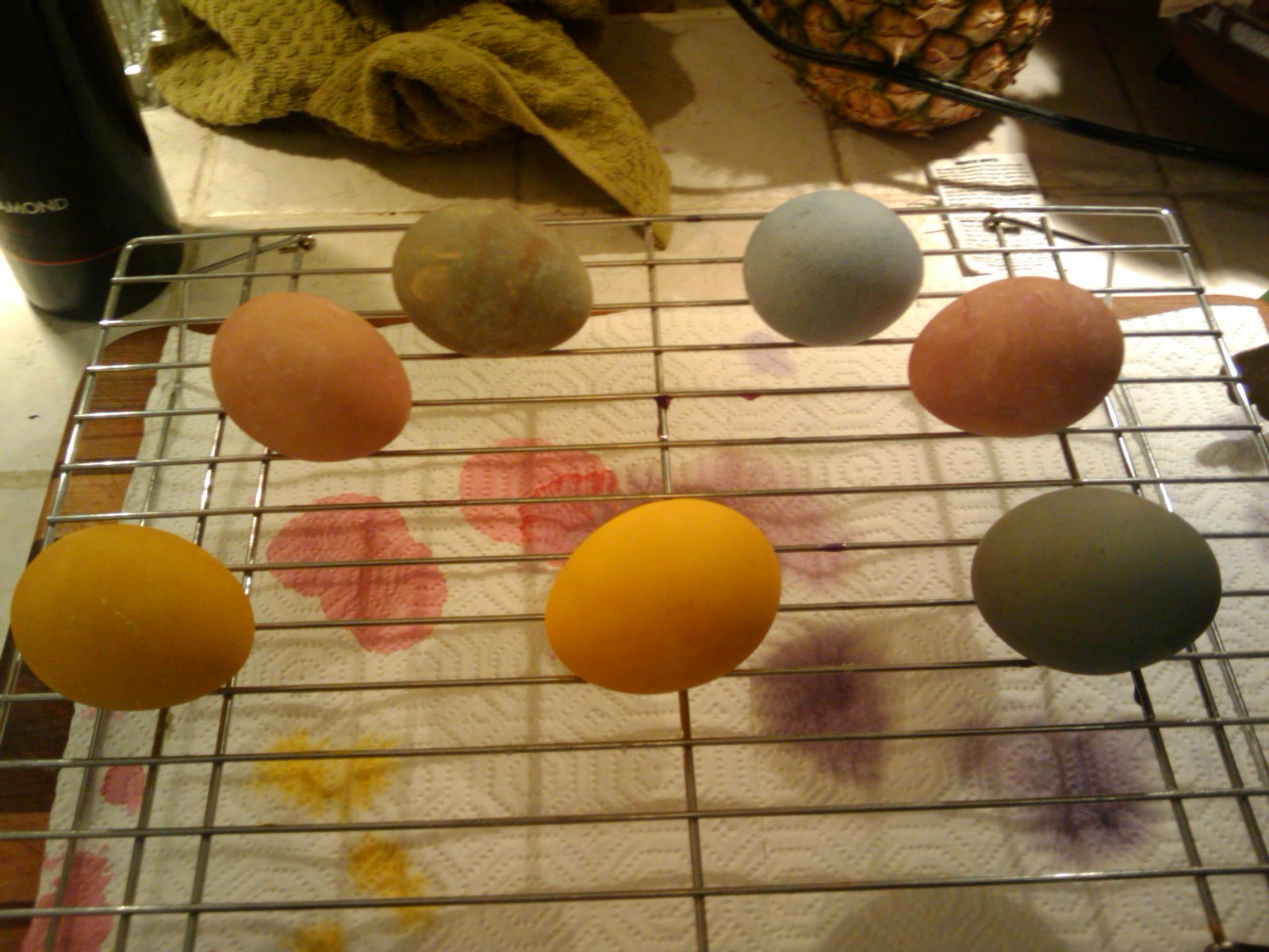 The Tin Lunch Box Naturally Dyed Easter Eggs!