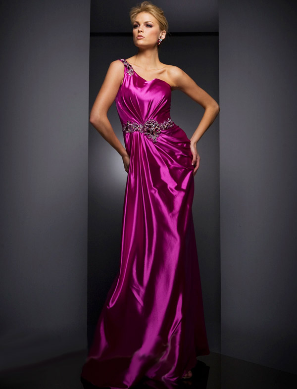 Hairstyle Review and Pictures: Evening Dresses 2012-2013