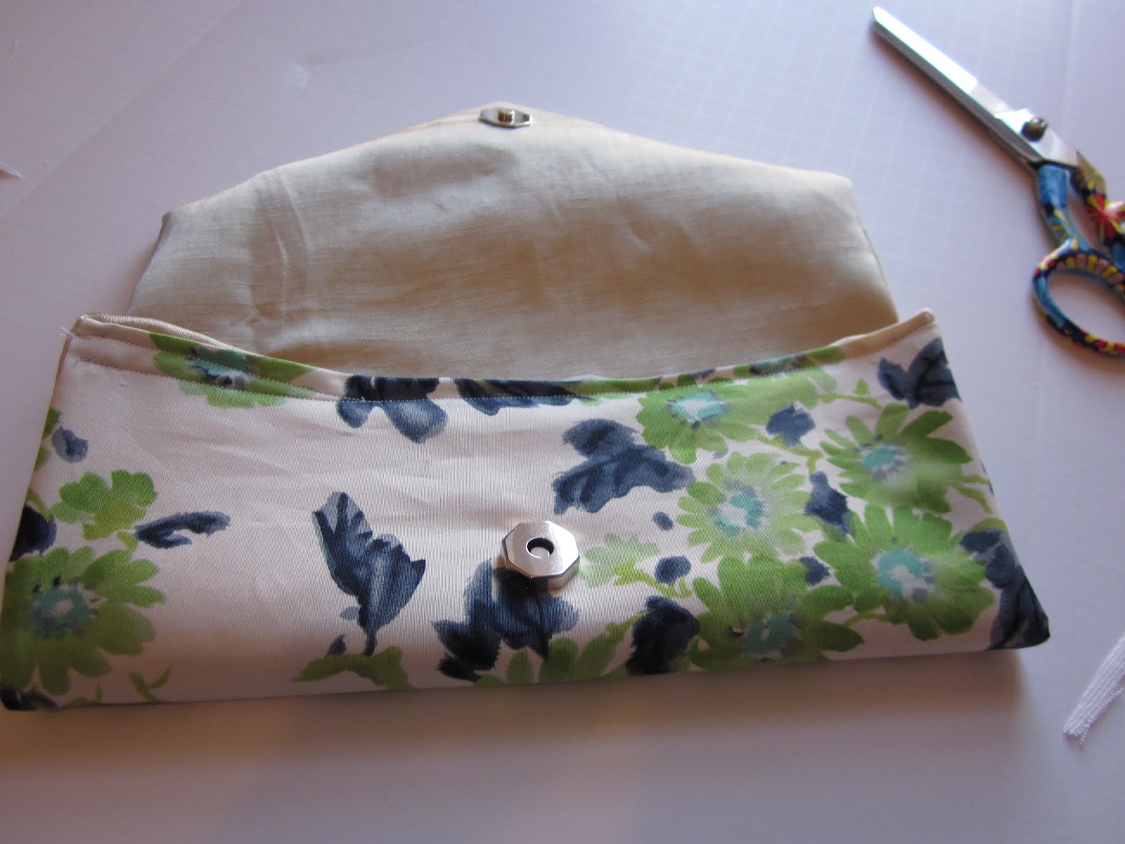 The Crafty Novice DIY Sew Envelope Clutch Purse