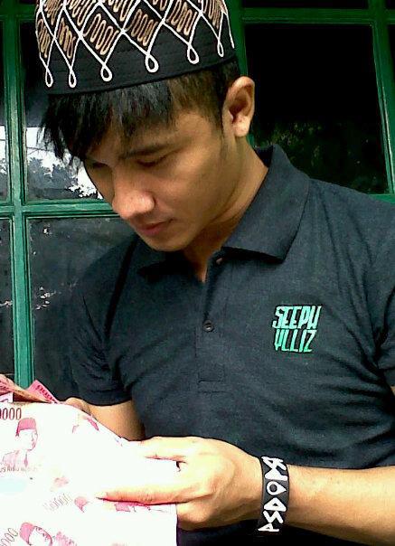 Blognya Teny Indrayani Cerpen Ketika Dara Jatuh Cinta Part 1