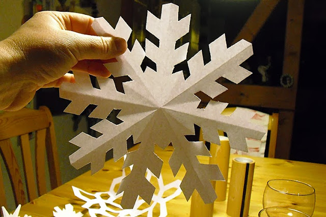 Scherenschnitt how cut a snow star by frauschoenert