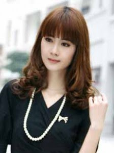 gambar model rambut wanita keriting gantung