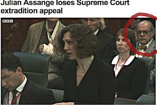 Ferranda Noli protests for Assange