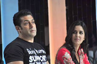 Salman Khan & Katrina Kaif on the sets of 'Jhalak Dikhhla Jaa 5'