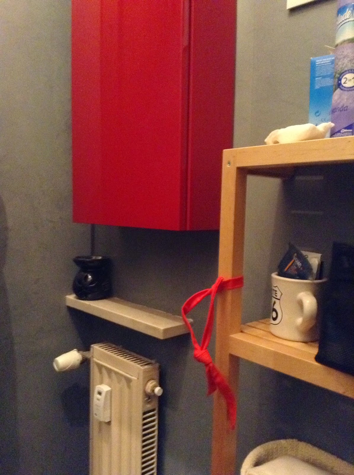 Coprire le piastrelle del bagno