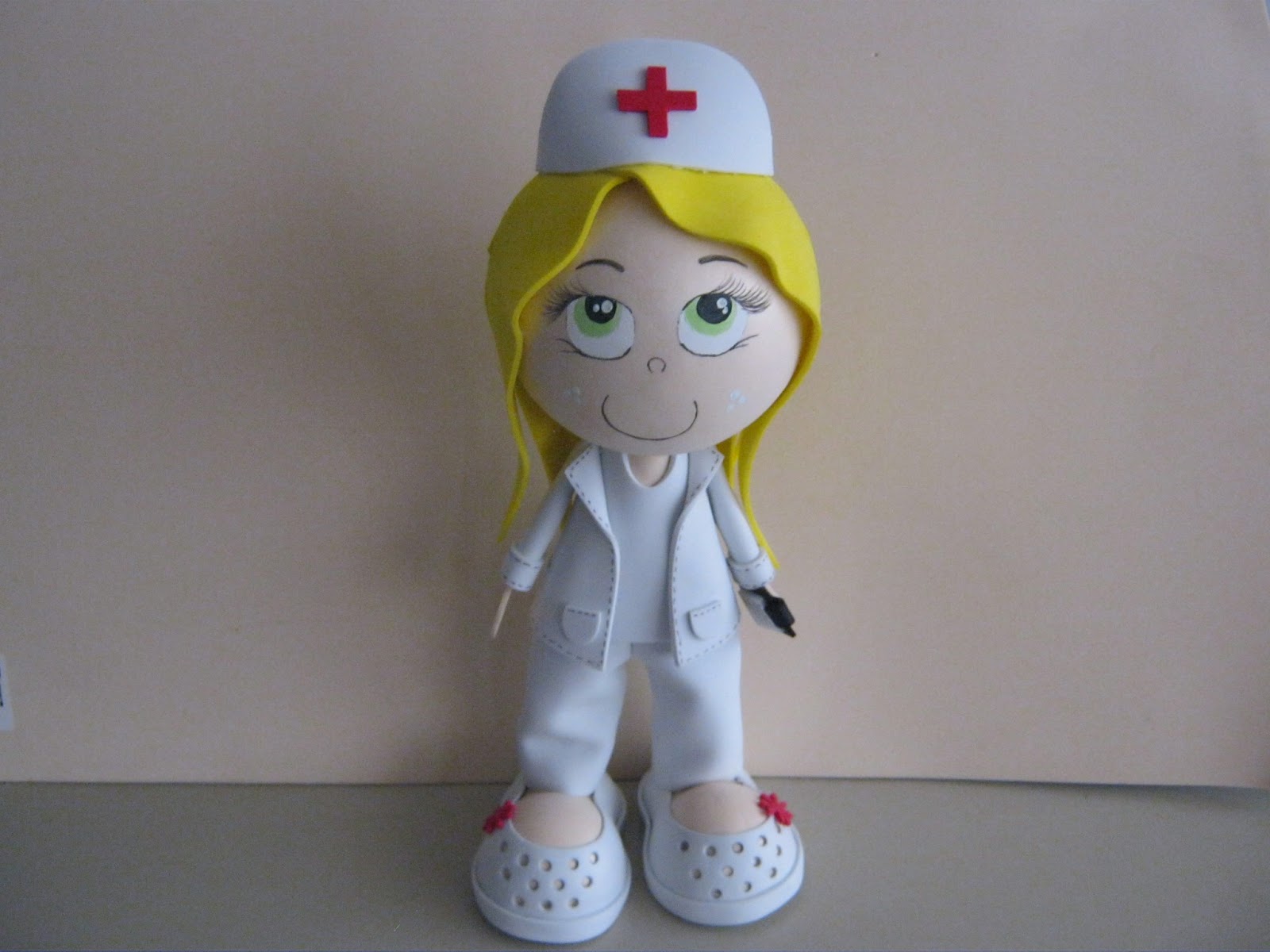 muñeca de fomi