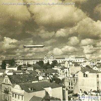 Os Zeppelins nos céus brasileiros  ZepPelin+sobre_Santa_Casa_de_Miseric%25C3%25B3rdia_POA+19-06-1934