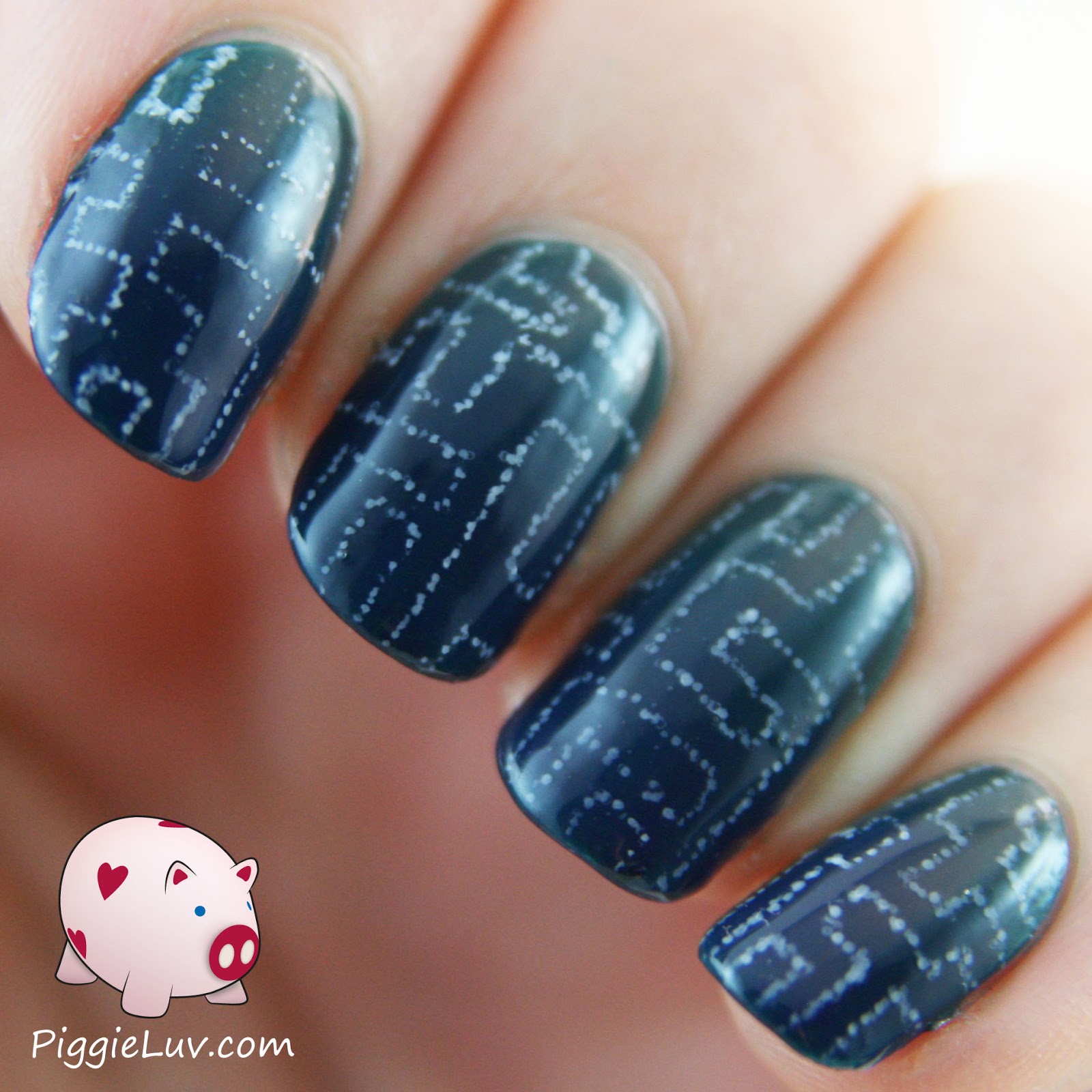 PiggieLuv Look what I made with Kiss nail art pens!