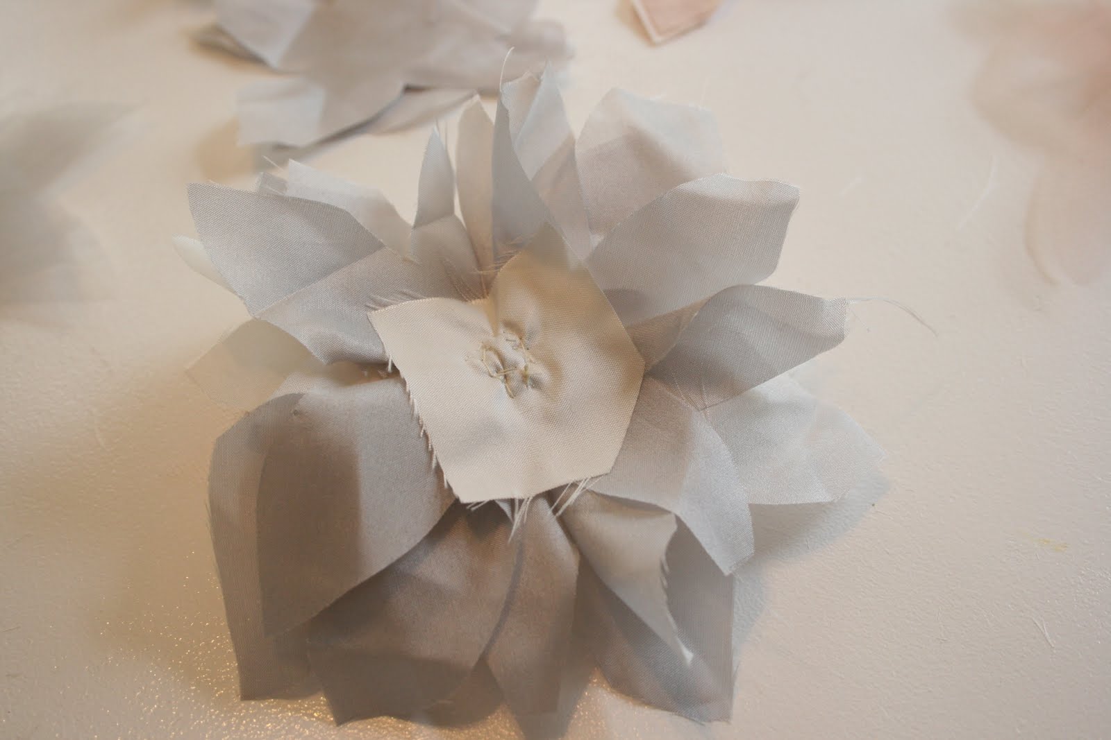 How To Attach Fake Flowers To A Dress at Anthony Curry blog