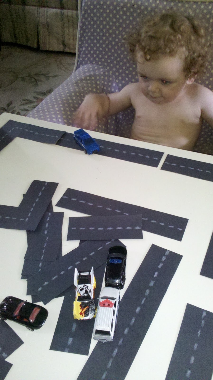 Munchkin and Bean Construction Paper Roads