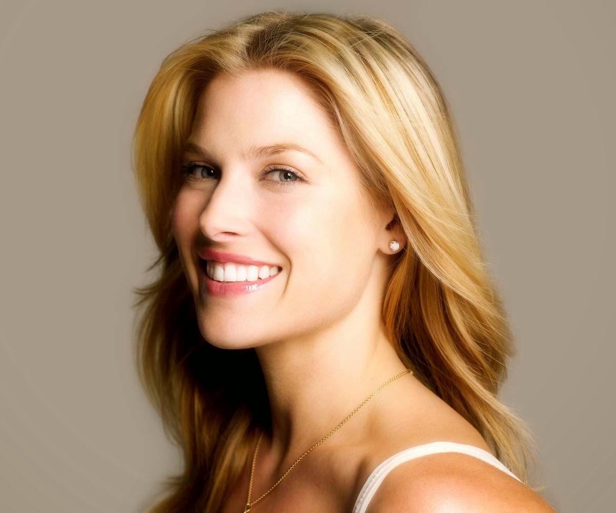 Ali larter HD Wallpapers