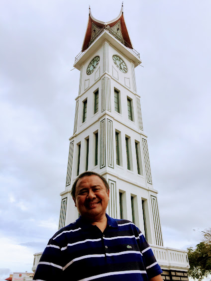 JAM GADANG BUKIT TINGGI