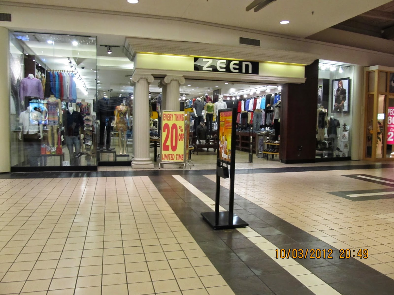 Trip to the Mall Spring Hill Mall (West Dundee, IL)