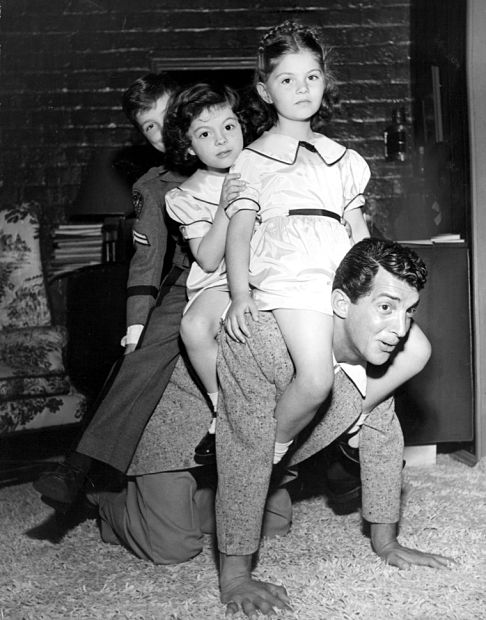 A TRIP DOWN MEMORY LANE: PHOTOS OF THE DAY: DEAN MARTIN AND FAMILY - 486x620 - jpeg Dean Martin Marriages
