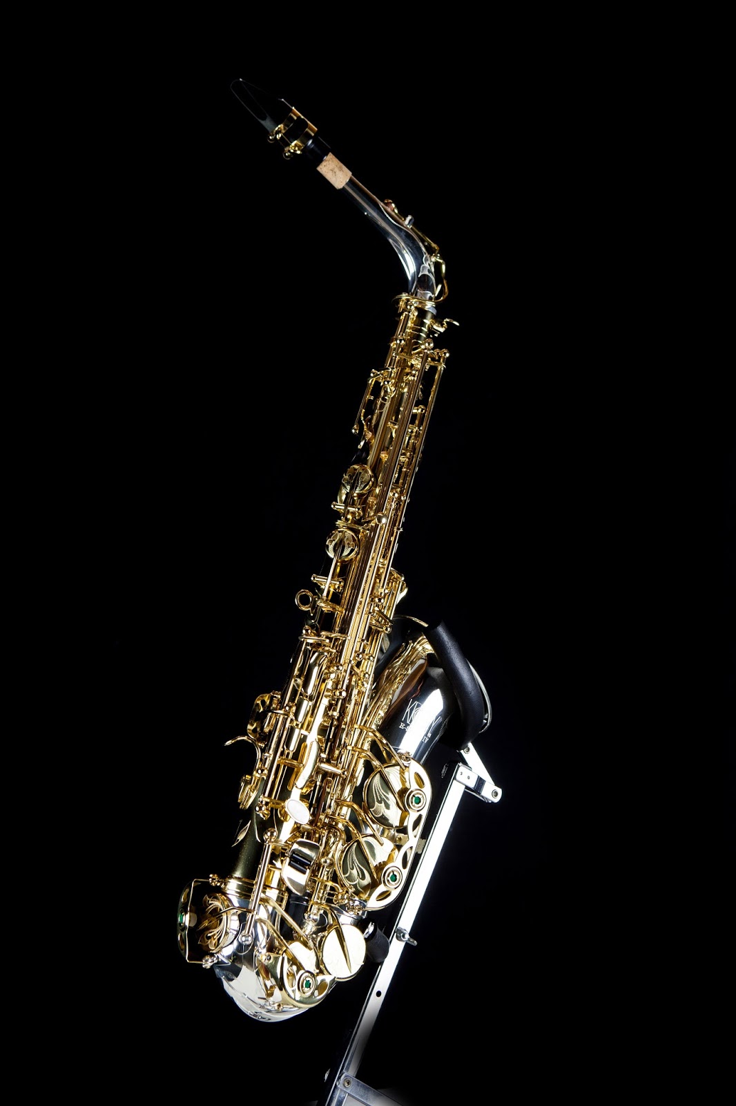 Why is it harder to play Soprano Sax than my Tenor Sax?