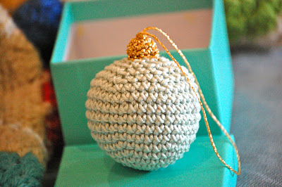Bairbre Aine: Crocheted Christmas Ornaments