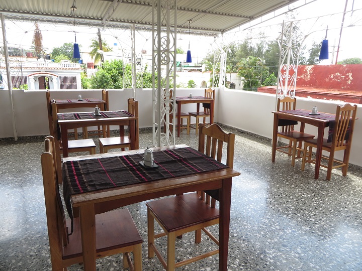 Cuban Cigars, Culture & Lifestyle Trattoria Roma (restaurant review