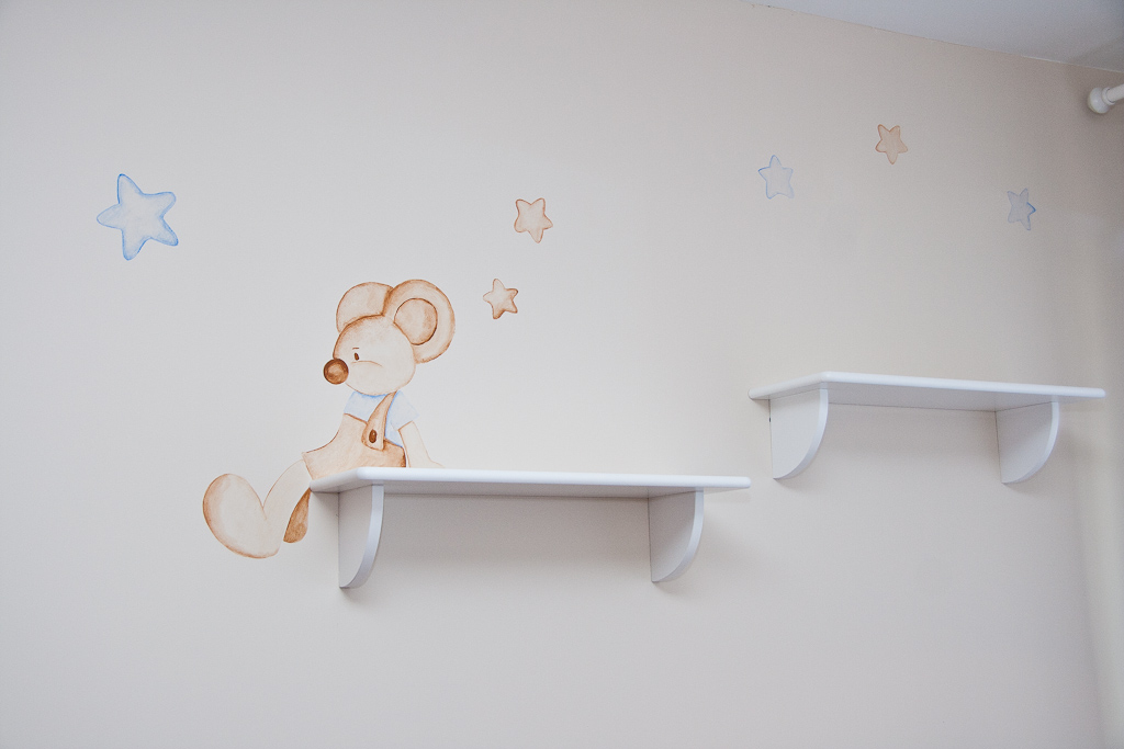 decopared: Conejitos pintados en habitación de bebe