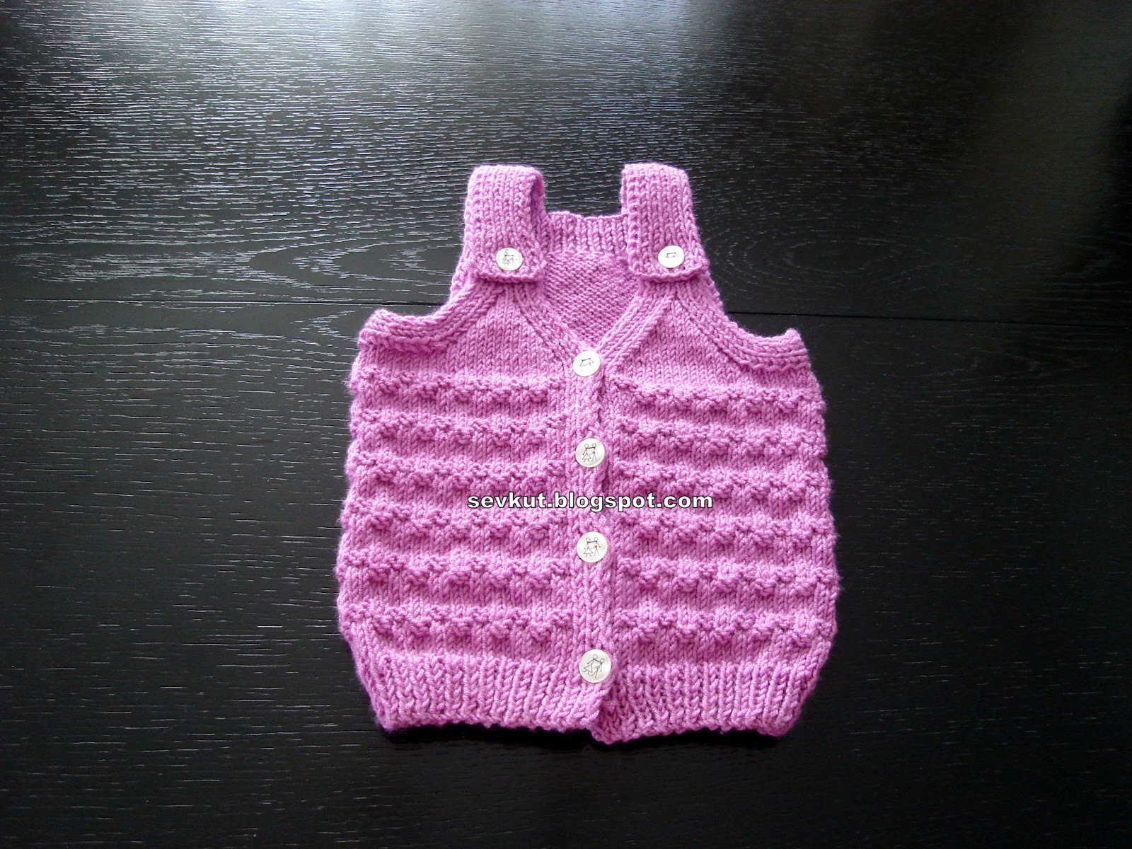 SEVKUT�TAN EL BECERİLERİ Askılı Kız Çocuk Yeleği