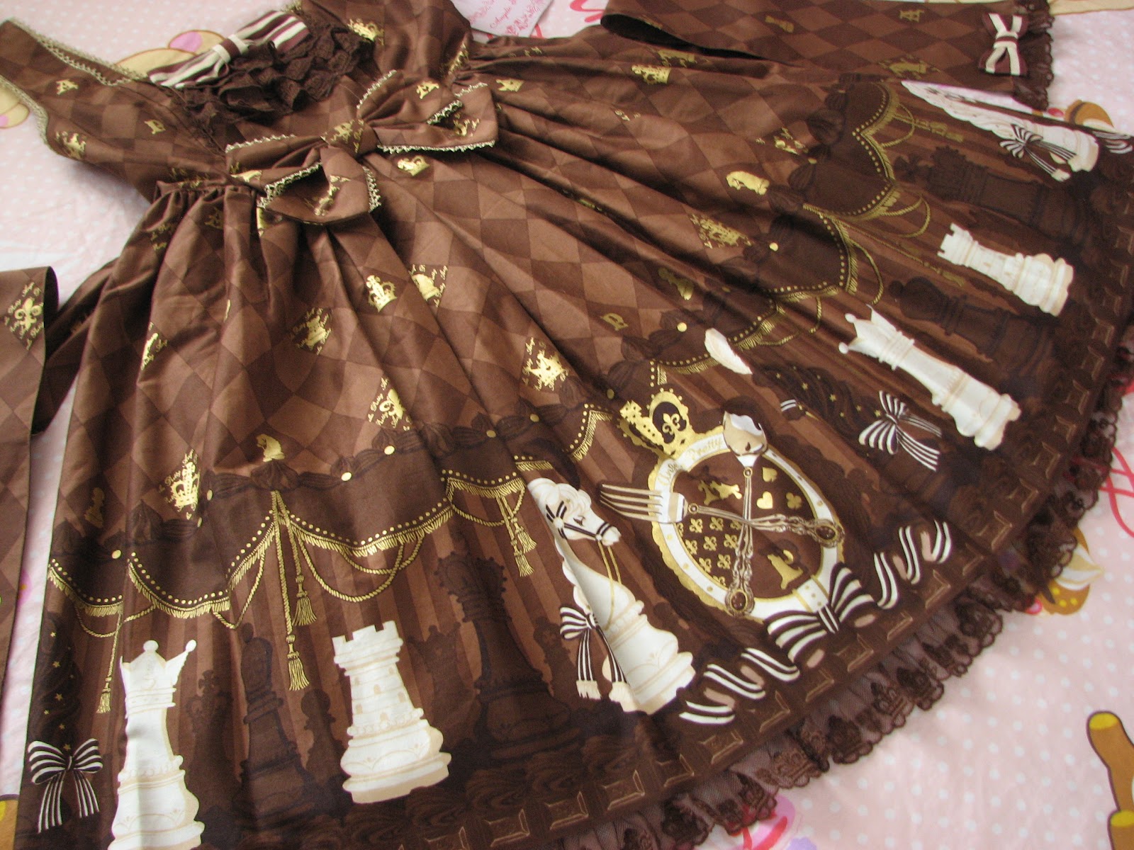 Milkyfawn: A lolita blog.: Chess Chocolate, get!
