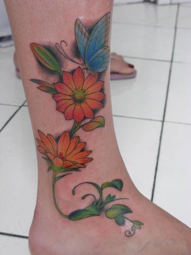 flores tattoo. Tatuagem de flores