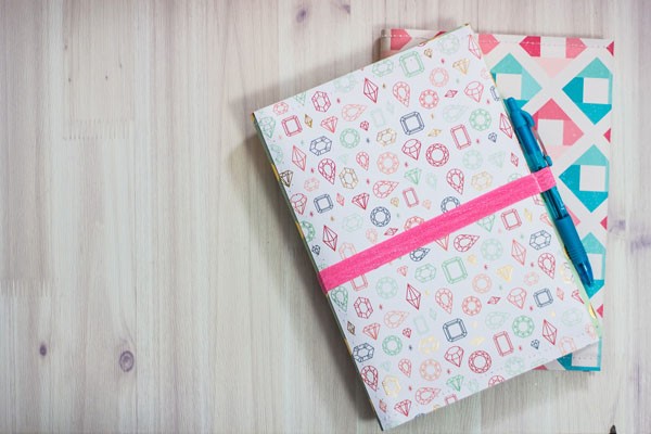 videos de como decorar libretas c 243 mo decorar cuadernos o libretas paso a paso solountip videos de como decorar libretas c 243 mo decorar cuadernos o libretas paso a paso solountip