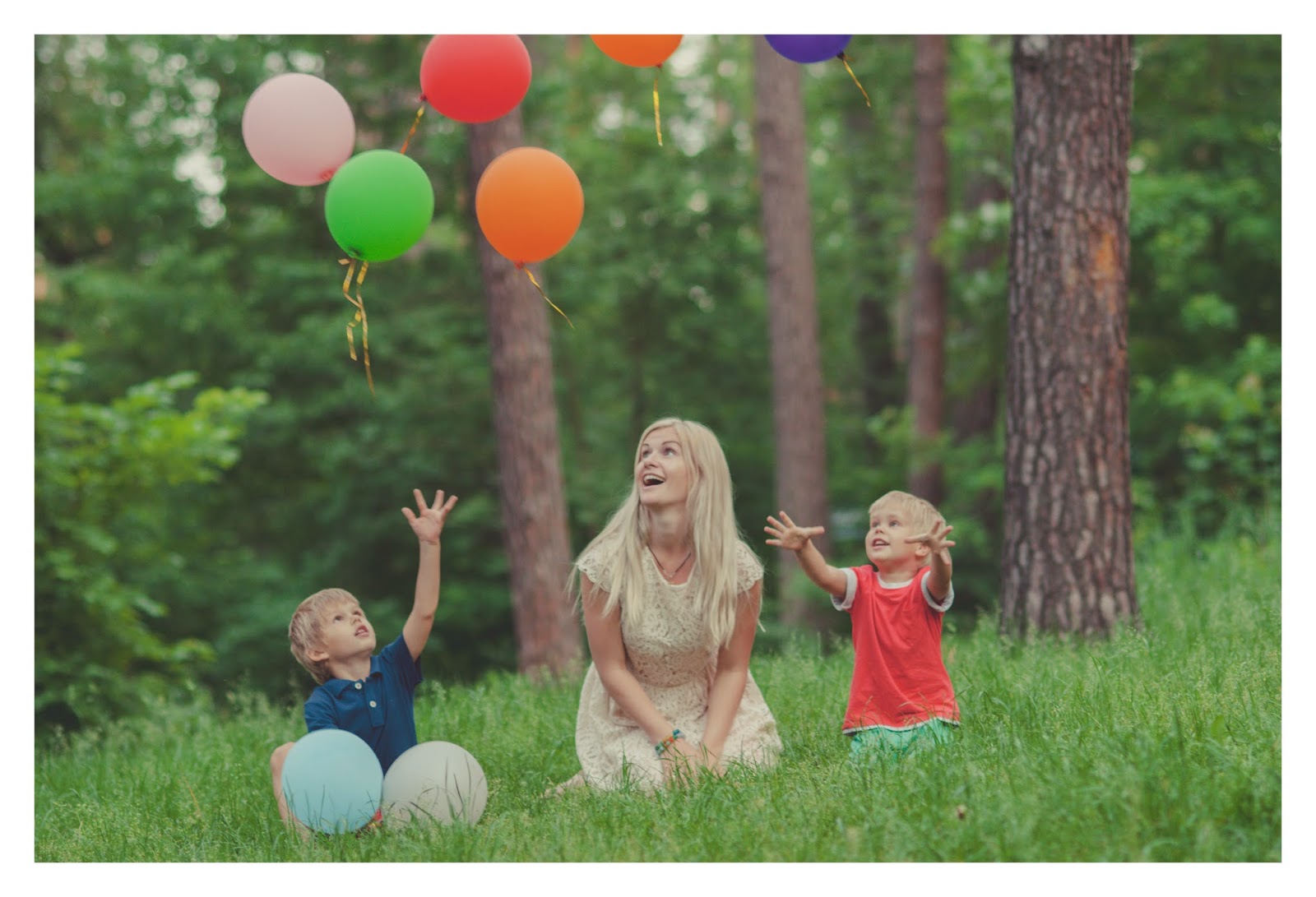 семейный фотограф, фотосессия с дымовыми шашками, дымовые шашки, семейная фотосессия, фотосессия семьи, детская фотография, фотограф в Киеве семейный фотограф, фотосессия с дымовыми шашками, дымовые шашки, семейная фотосессия, фотосессия семьи, детская фотография, фотограф в Киеве