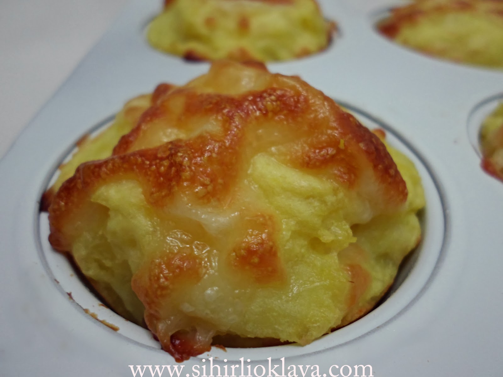 Fırında Kaşarlı Patates Fırında Kaşarlı Patates
