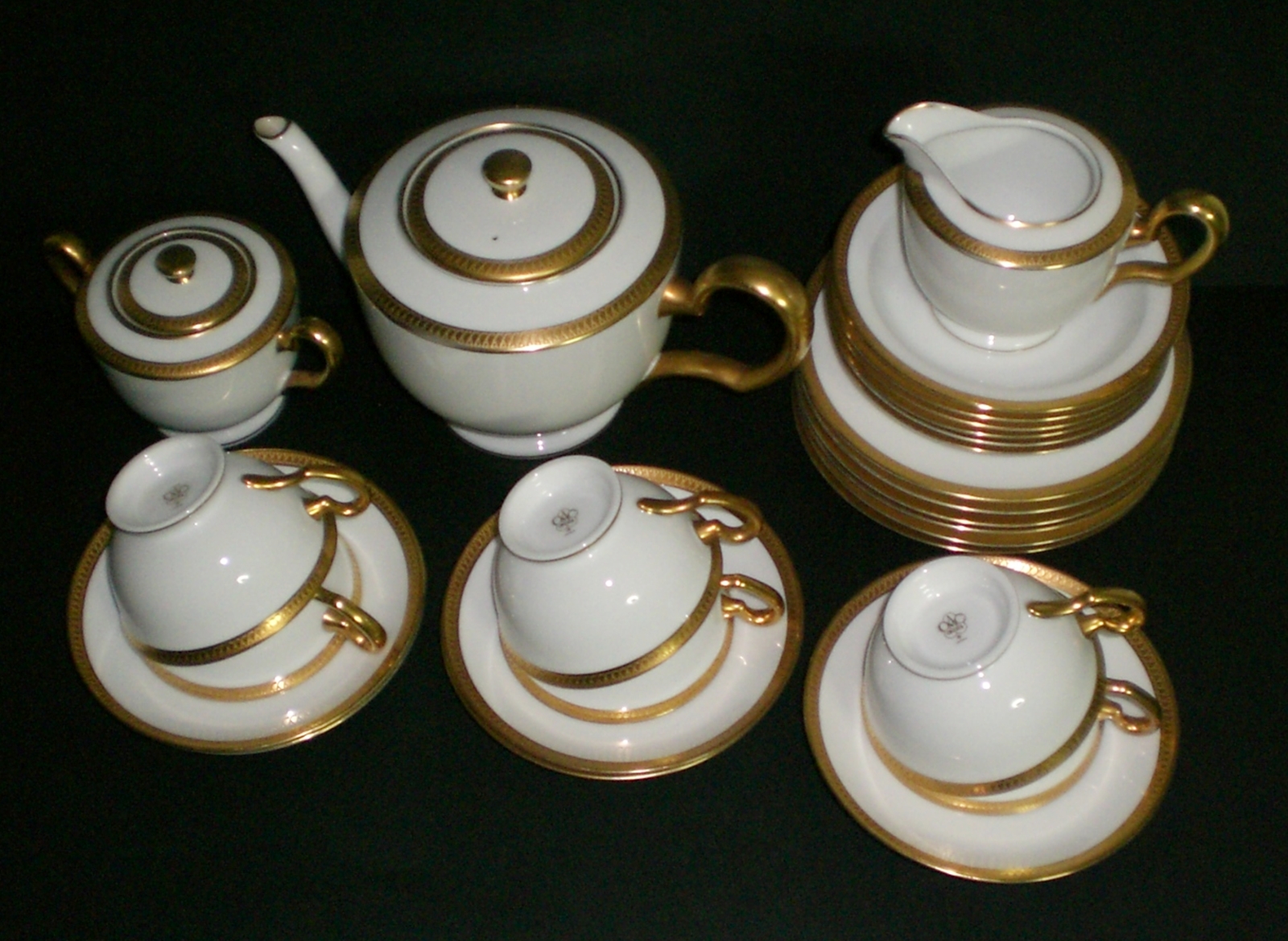 ***SOLD*** 2813 Noritake Okura Art China Japan 27Piece Porcelain Gold