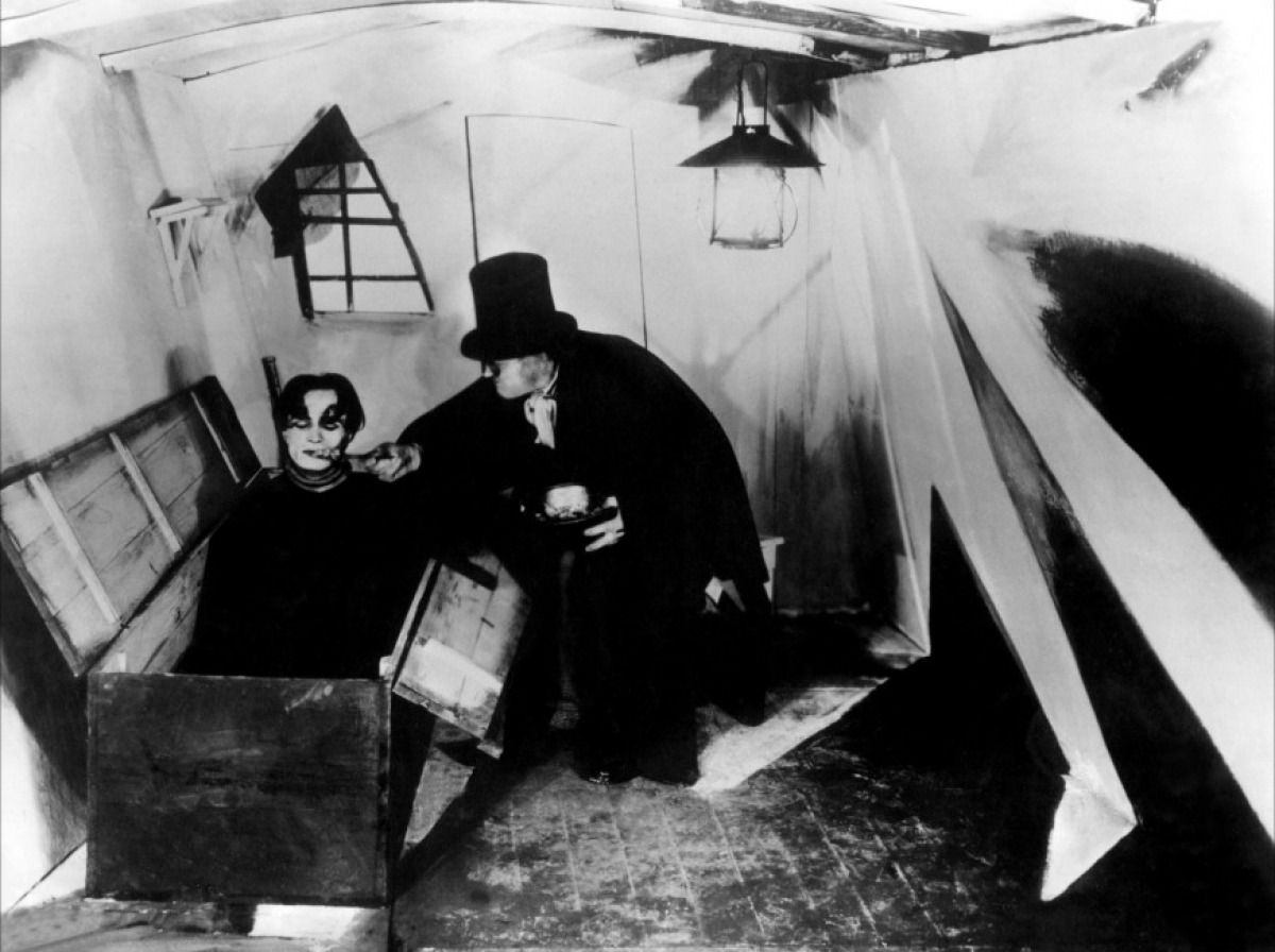 cabinet of dr caligari plot segmentation A short summary of 's casablanca this free synopsis covers all the crucial plot points of casablanca. cabinet of dr caligari plot segmentation A short summary of 's casablanca this free synopsis covers all the crucial plot points of casablanca.