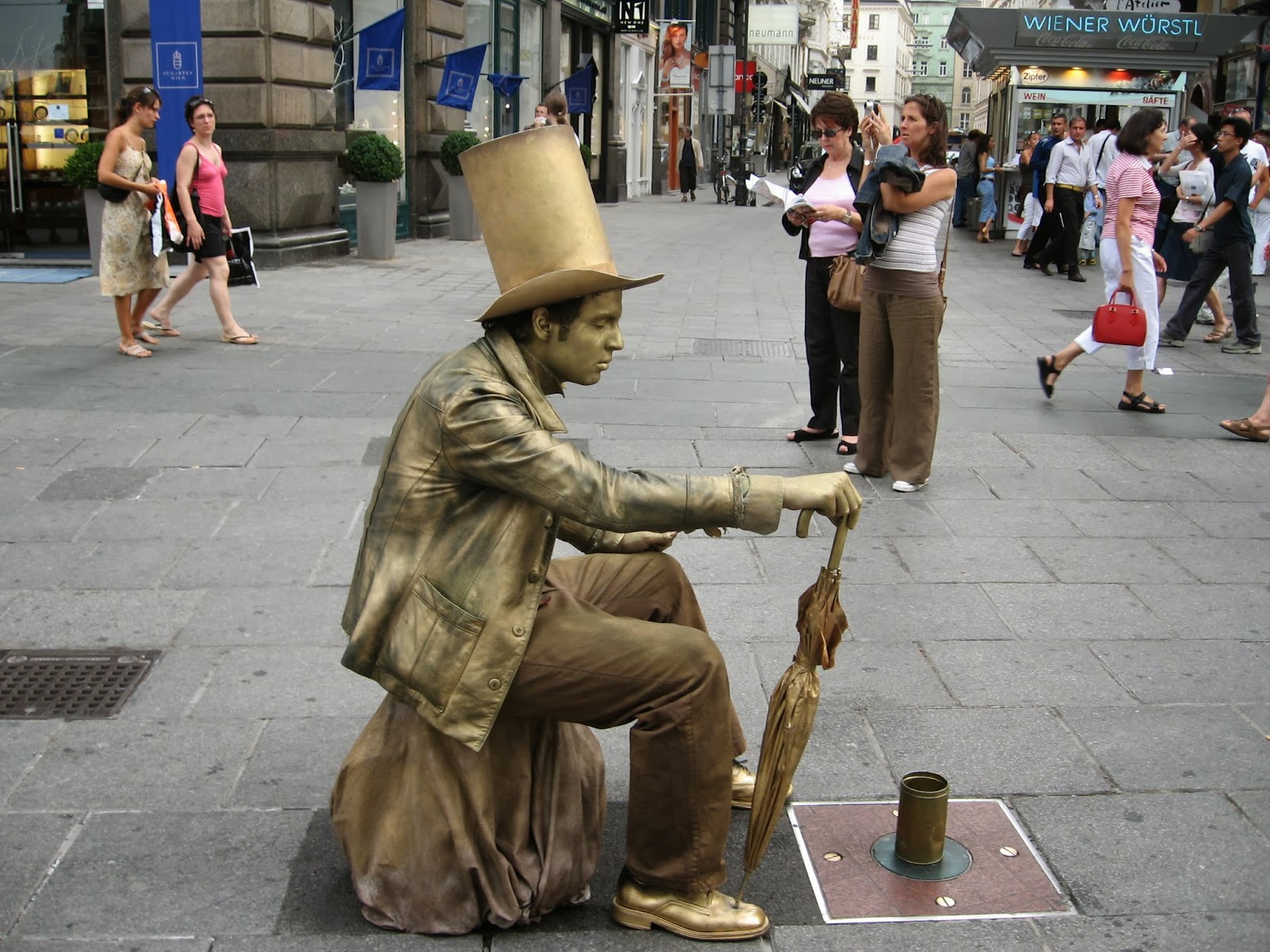 Amazing Living Statues Around The World Most Unbelievable & Amazing
