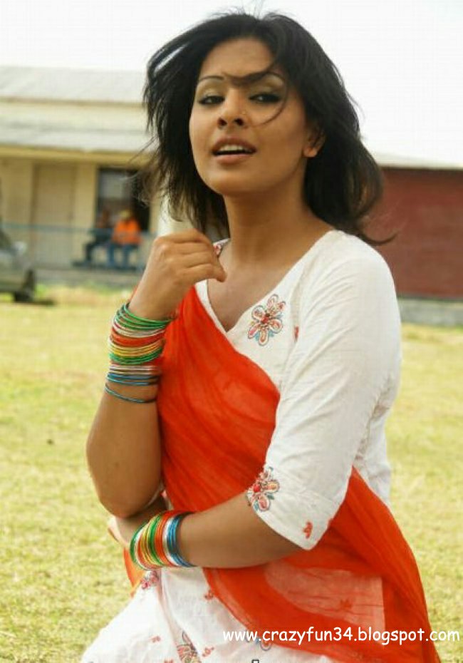 HOLLYWOOD RISING STAR: Bangladeshi Hot Actress Tinni 