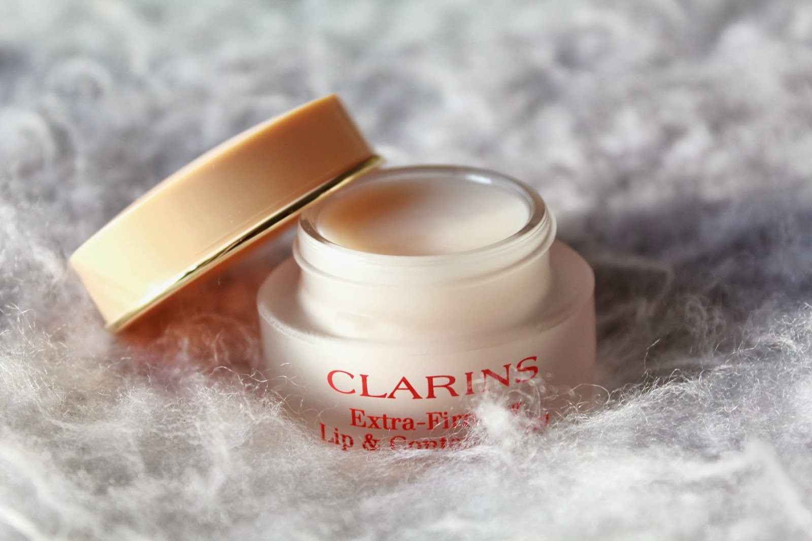 Clarins Extra Firming Lip and Contour Balm Inthefrow