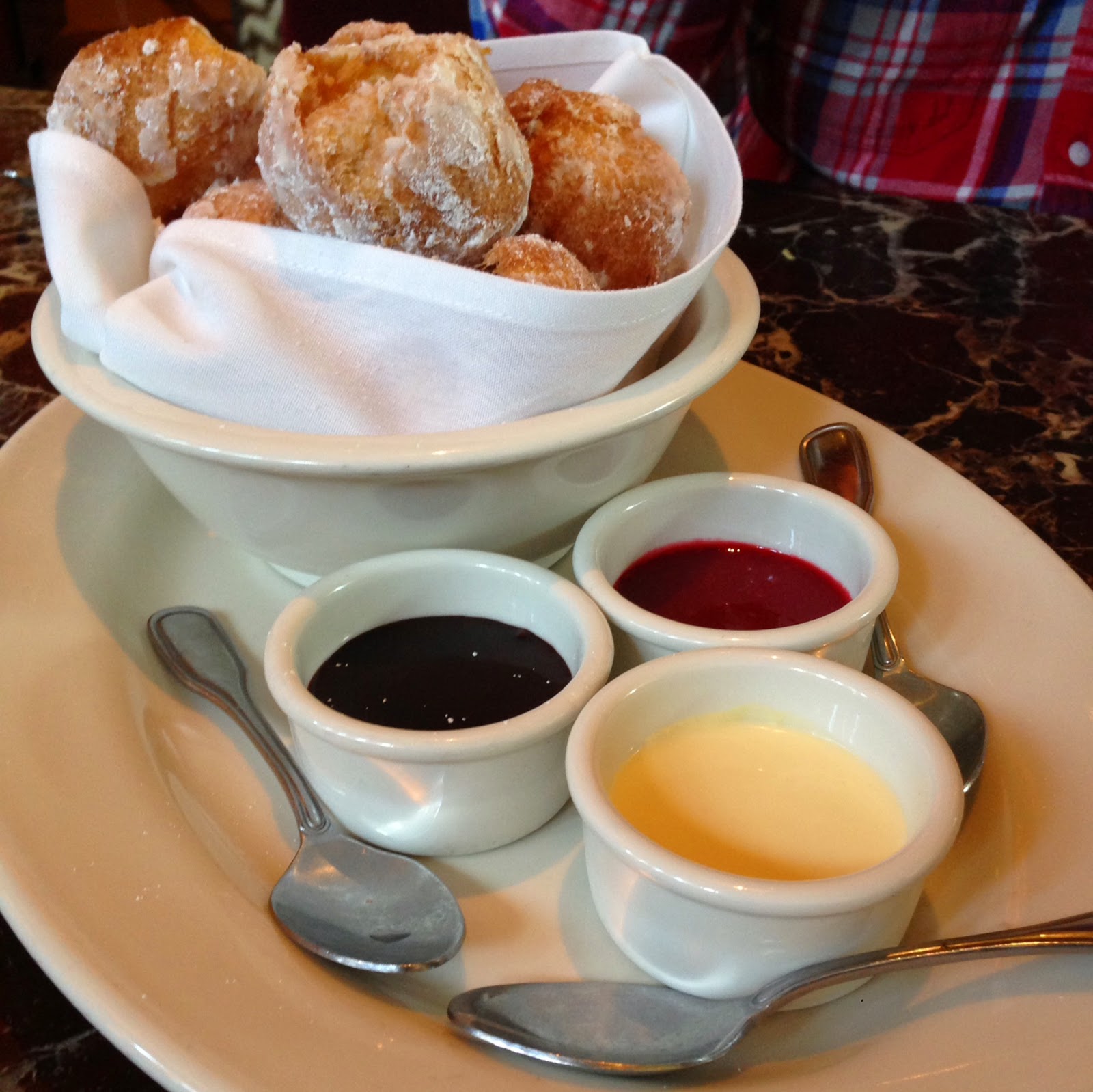 bichromatic Destination Grand Lux Cafe Duck Triangles, Empanadas and