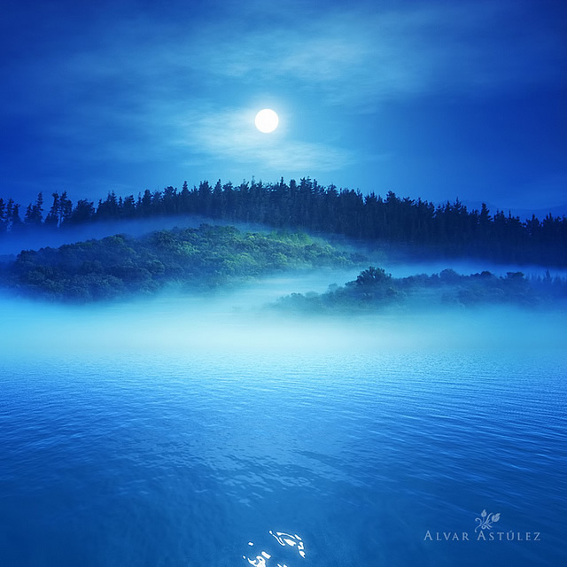         The+moon+lake
